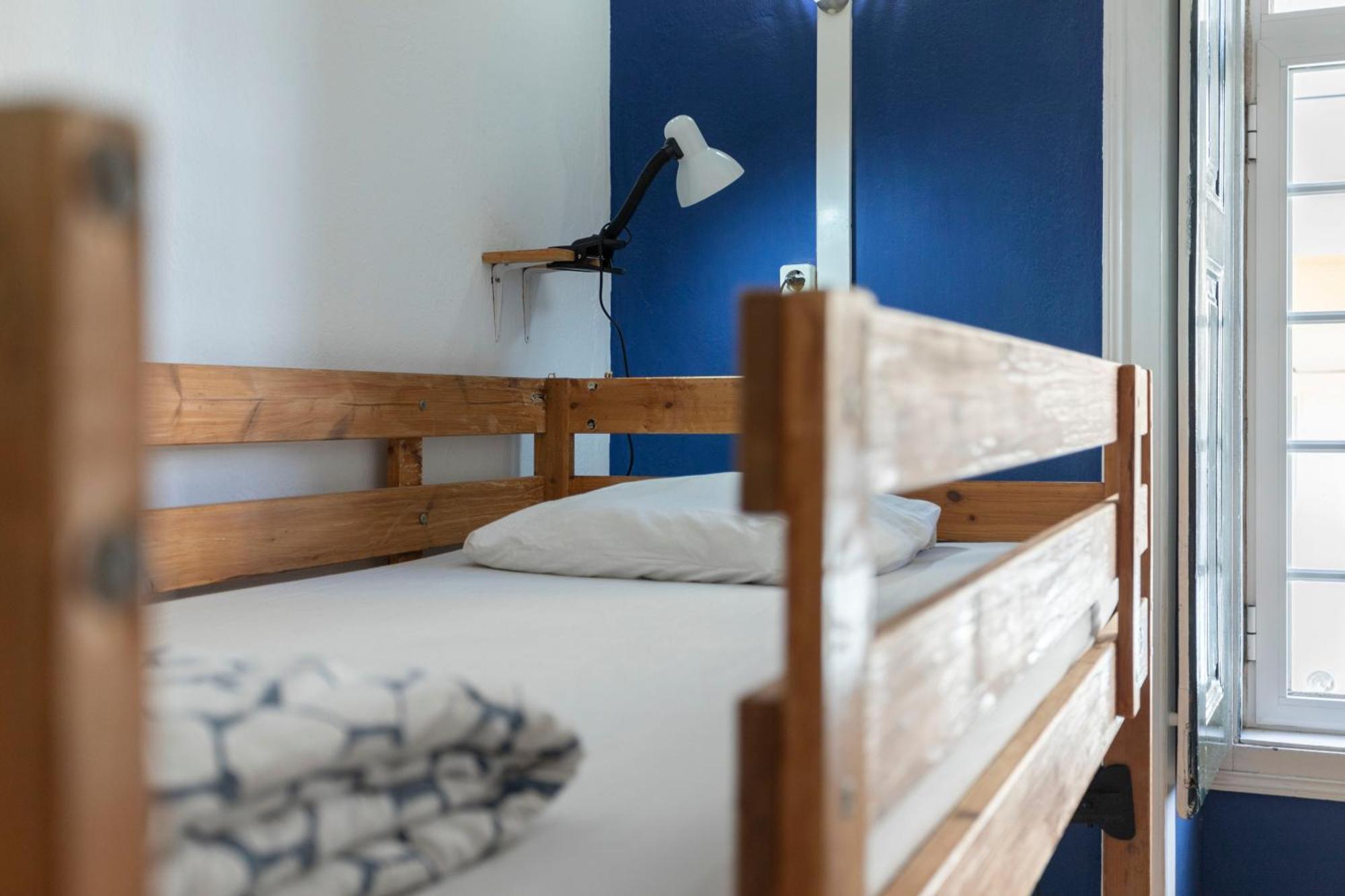 Le Penguin Hostel Faro Exteriör bild